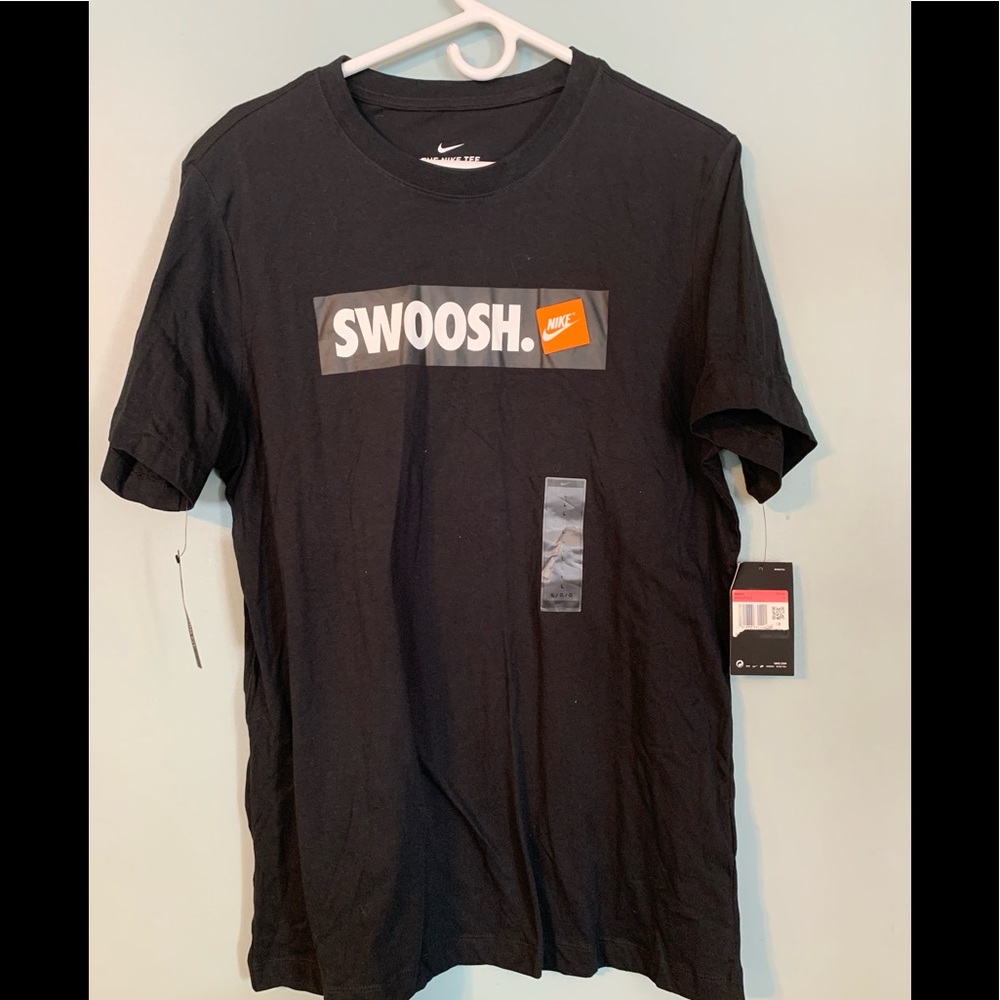 Nike Mens Swoosh Standard Fit Black T Shirt Size Large New NWT